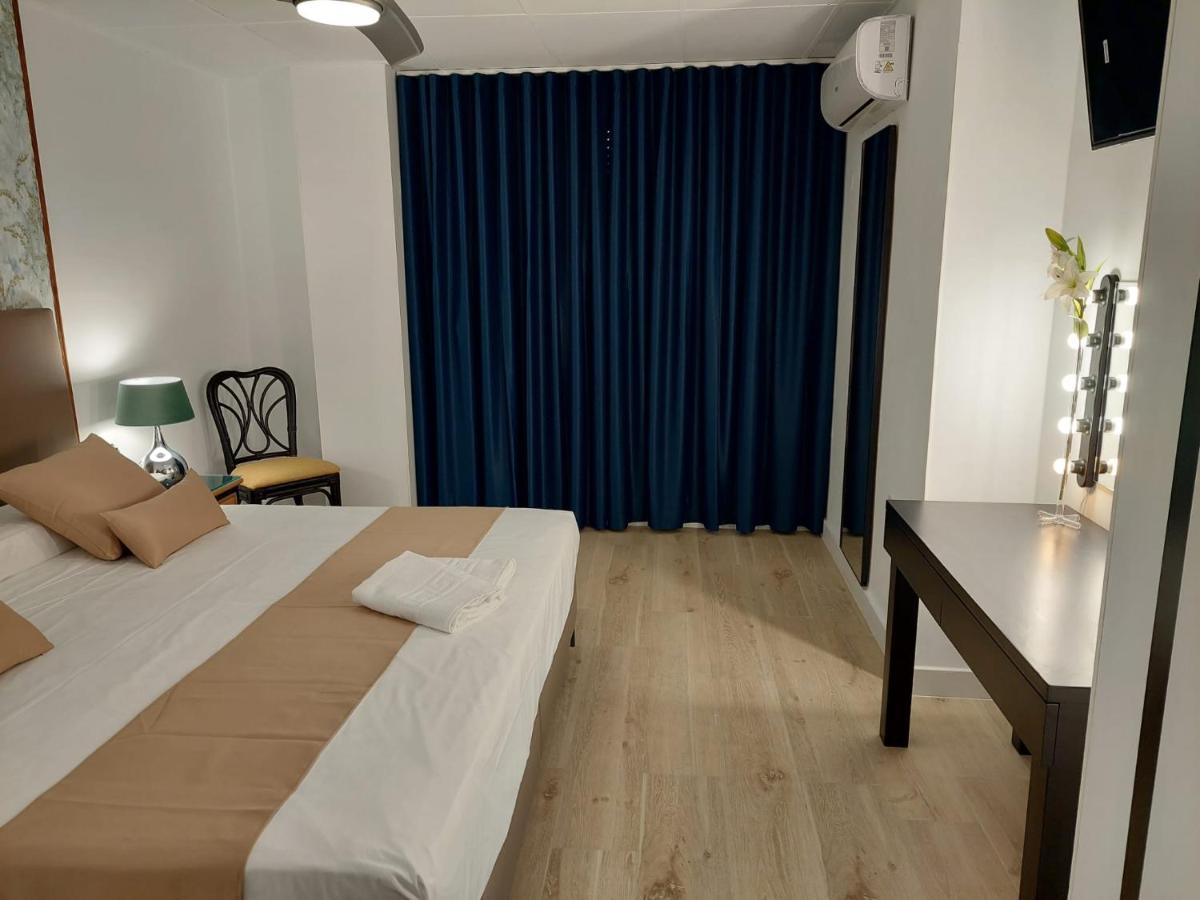 Hostal Garden Rous Paiporta Exterior foto