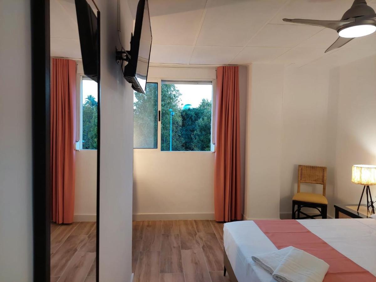 Hostal Garden Rous Paiporta Exterior foto